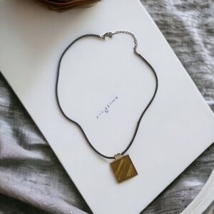 🌺 Vintage Kenneth‎ Cole amber pendant necklace